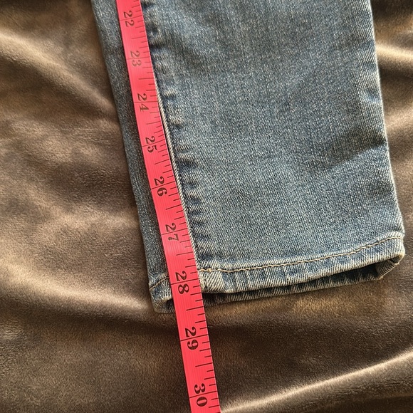 Two pairs, Lucky Jeans. Skinny - Picture 10 of 10